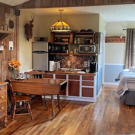Bourbon Trail Cabin On The Farm Lawrenceburg Экстерьер фото