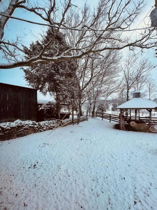 Bourbon Trail Cabin On The Farm Lawrenceburg Экстерьер фото
