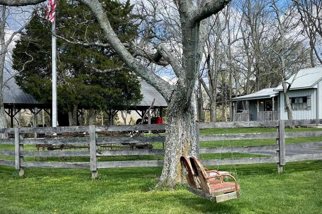 Bourbon Trail Cabin On The Farm Lawrenceburg Экстерьер фото