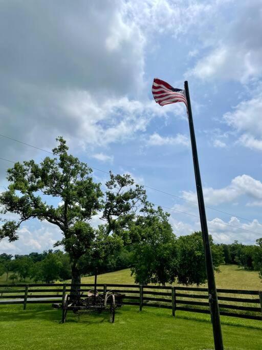 Bourbon Trail Cabin On The Farm Lawrenceburg Экстерьер фото